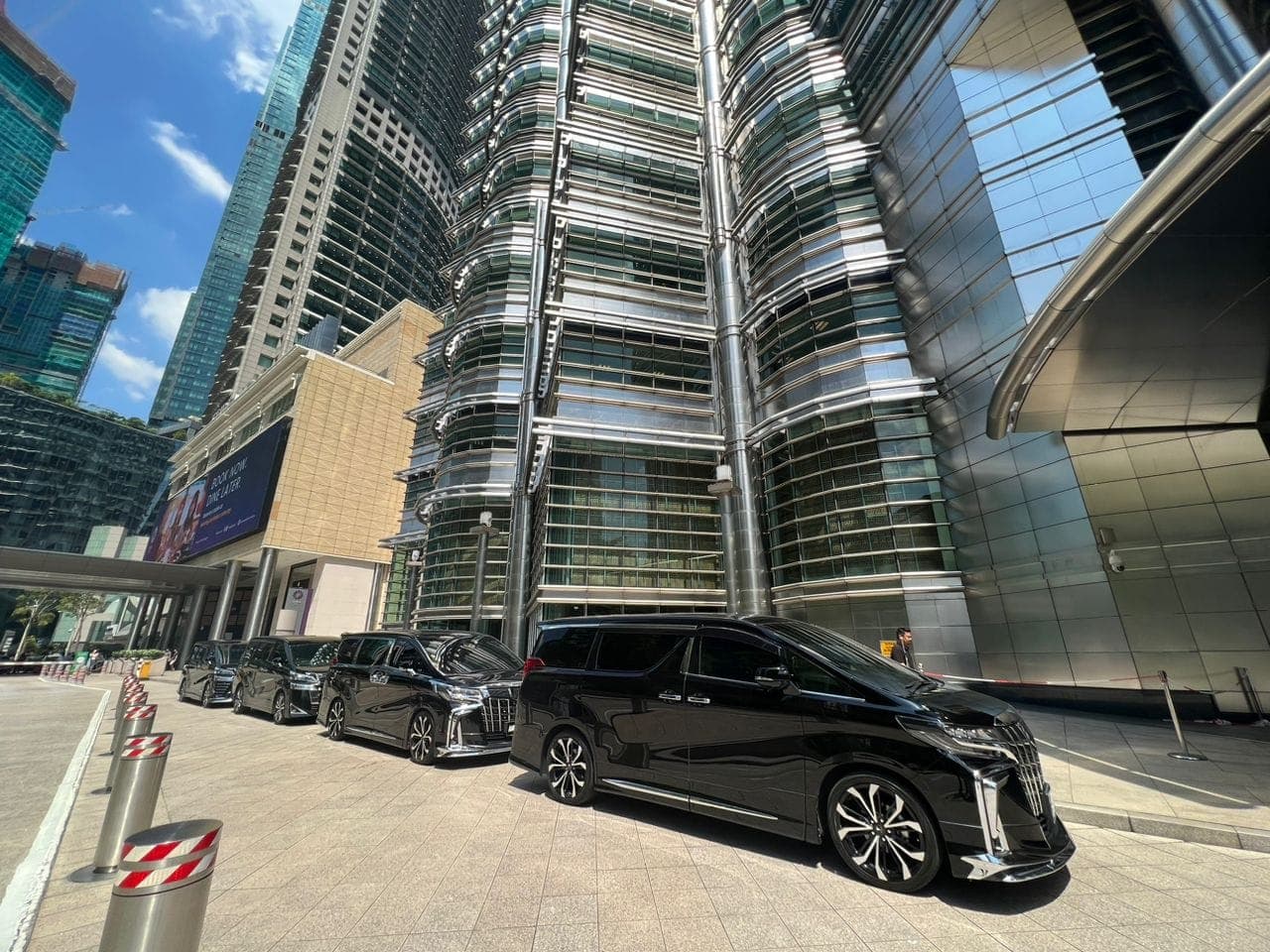 Luxury MPV Rental Services